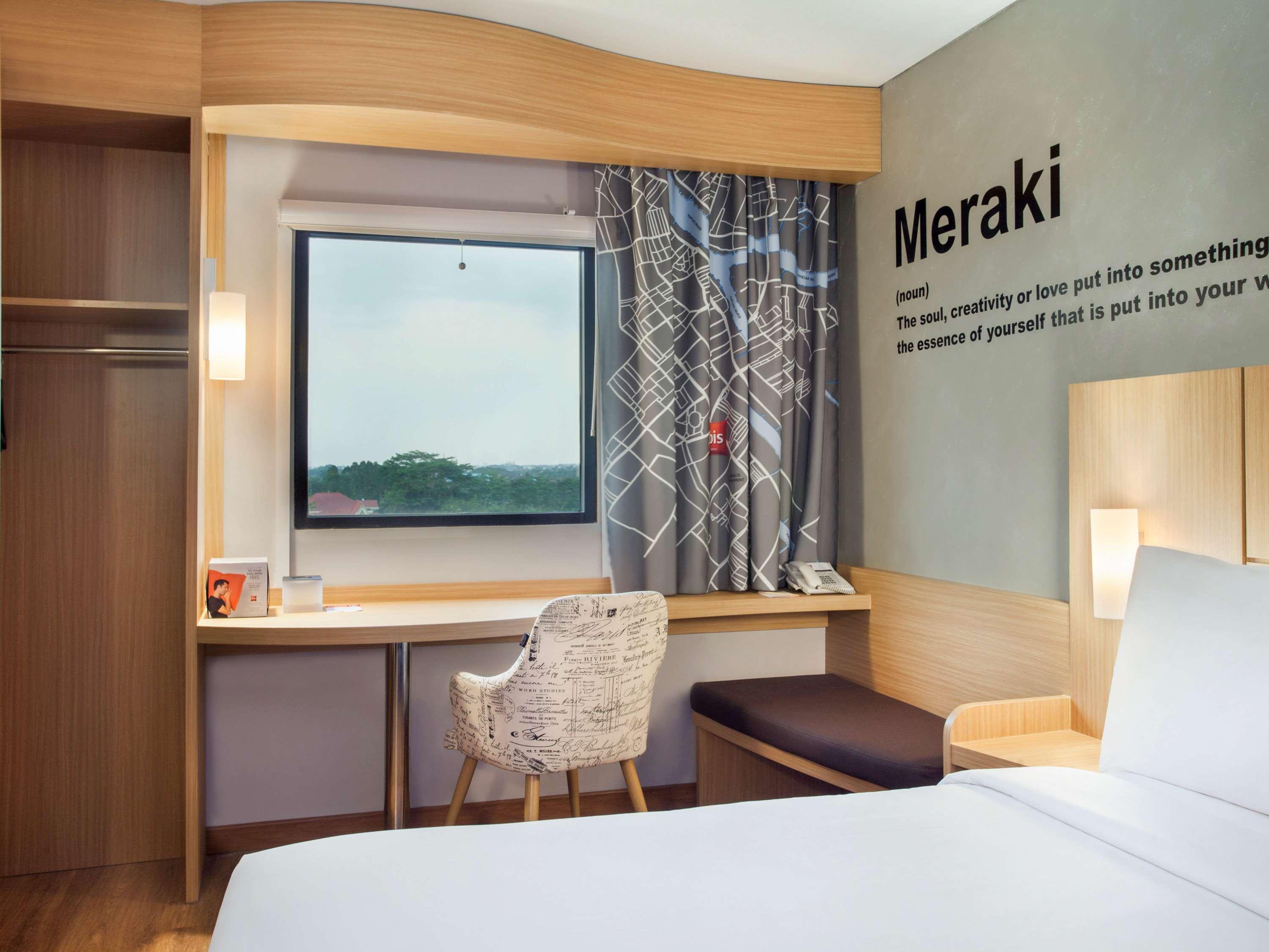 Ibis Pontianak City Center Esterno foto