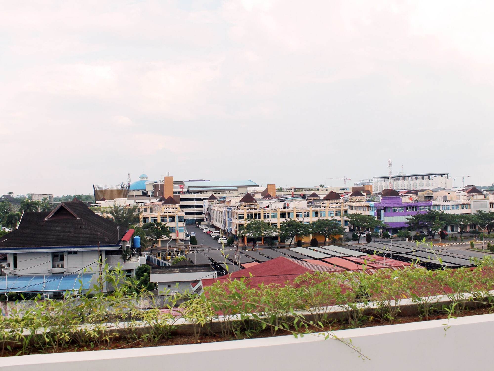 Ibis Pontianak City Center Esterno foto